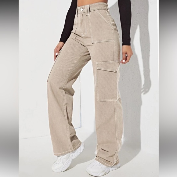 SHEIN Pants - Women's Cargo Pants in Khaki - Classic Utility Style